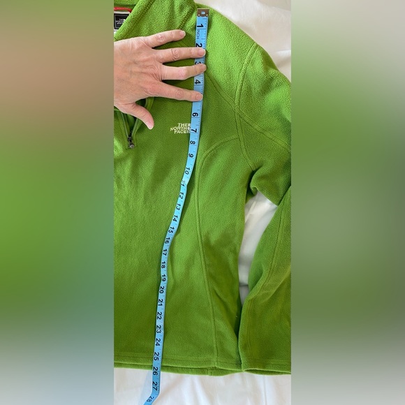 The North Face 1/4 zip pullover  green  size large (runs small) EUC - Picture 3 of 7